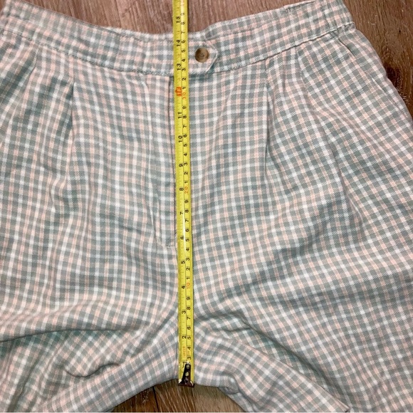 IZOD Women’s Shorts Casual Comfort | Size 14 | High Rise Mom Vintage | Cotton - Picture 9 of 14